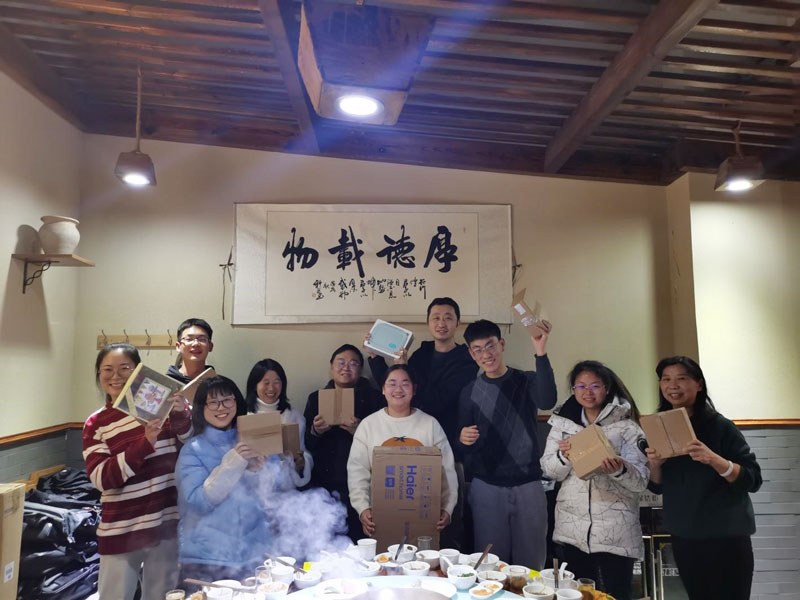 2022������o��